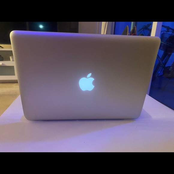 MacBook Pro 13inch mid 2012 - Picture 4 of 5